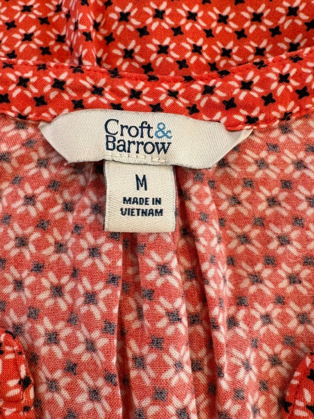 Croft & Barrow Red, white & blue sleeveless geometric top, Front Pleats, Size M - Picture 4 of 5